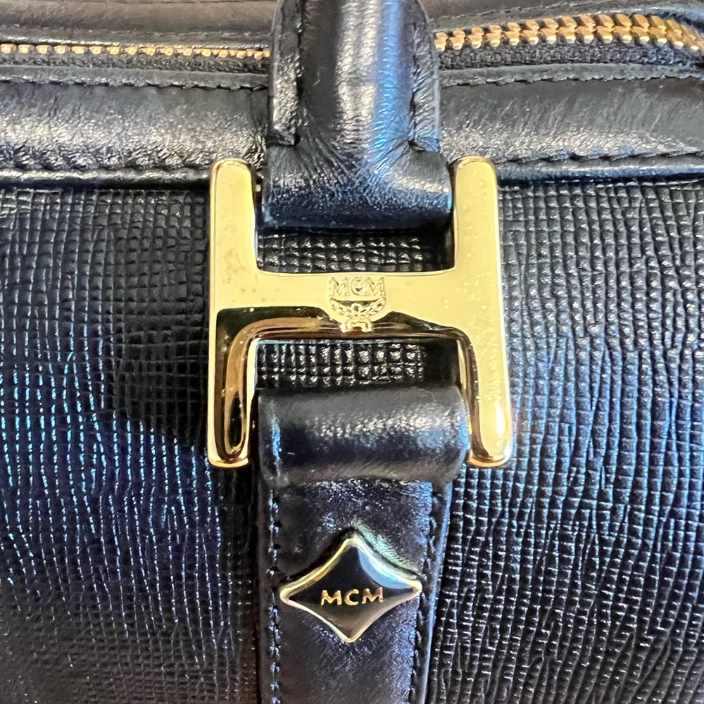 MCM Papillon Black Hand/Shoulder Bag - Picture 8 of 15